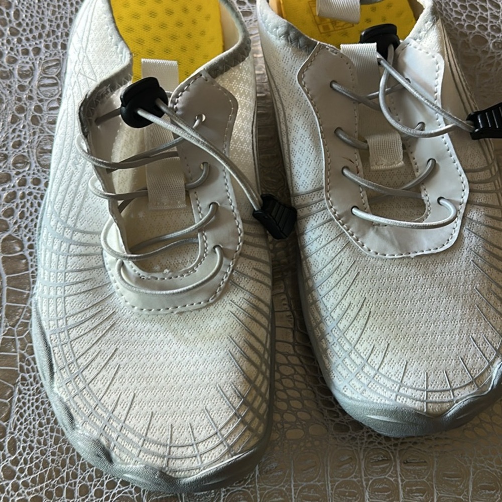 Brand: SWZEC : brand new never used White Athletic Shoes with Toggle Laces